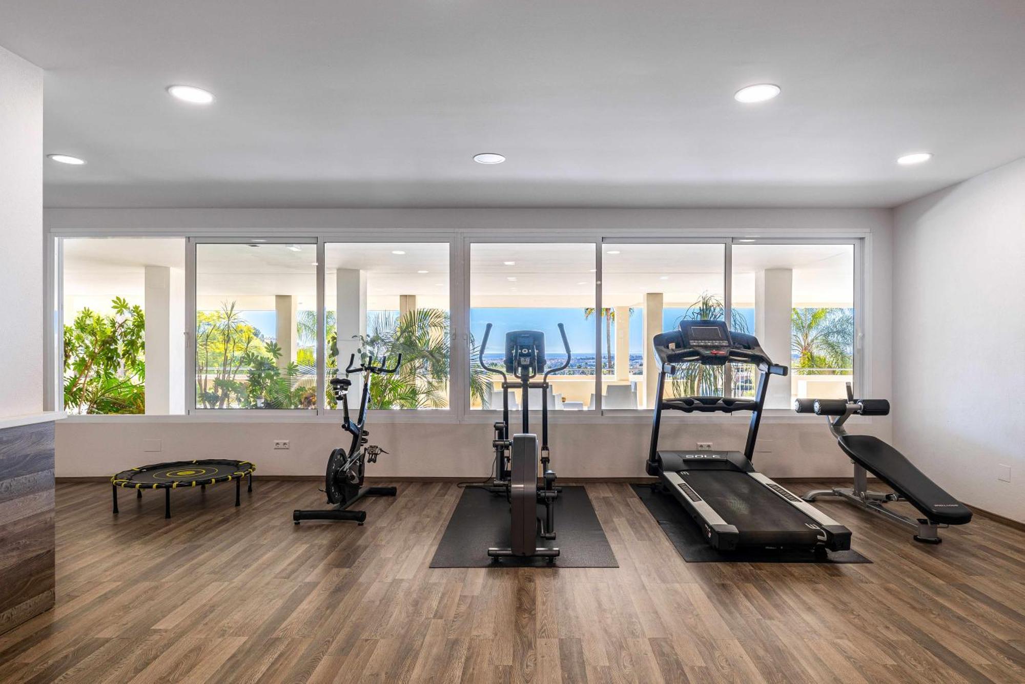 Heights Apartemen *